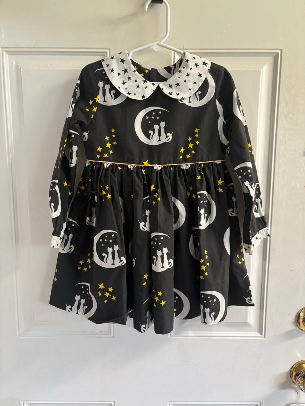 Size 4/5 Boutique dark Gray  celestial, cats, moons, stars long-sleeve Dress